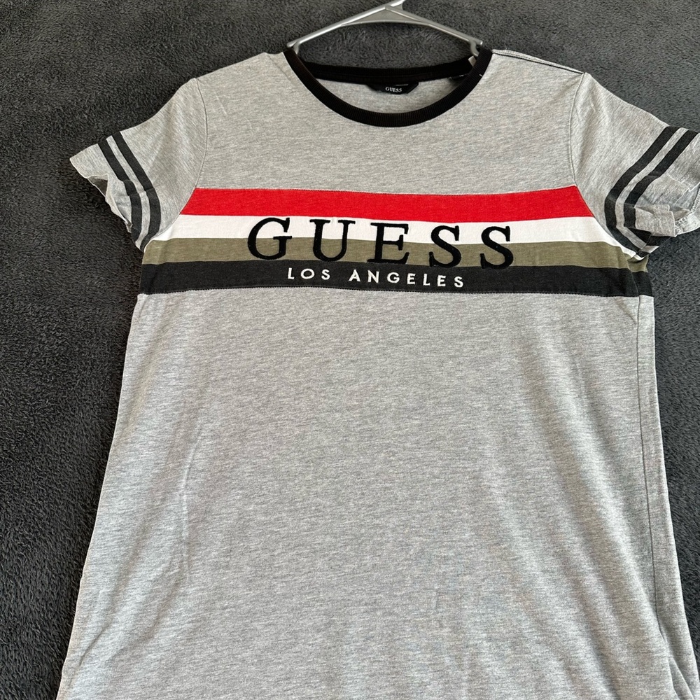 Guess BOYS GRAY STRIPED LOS ANGELES SHORT SLEEVE T-SHIRT SZ 16 - Picture 11 of 11